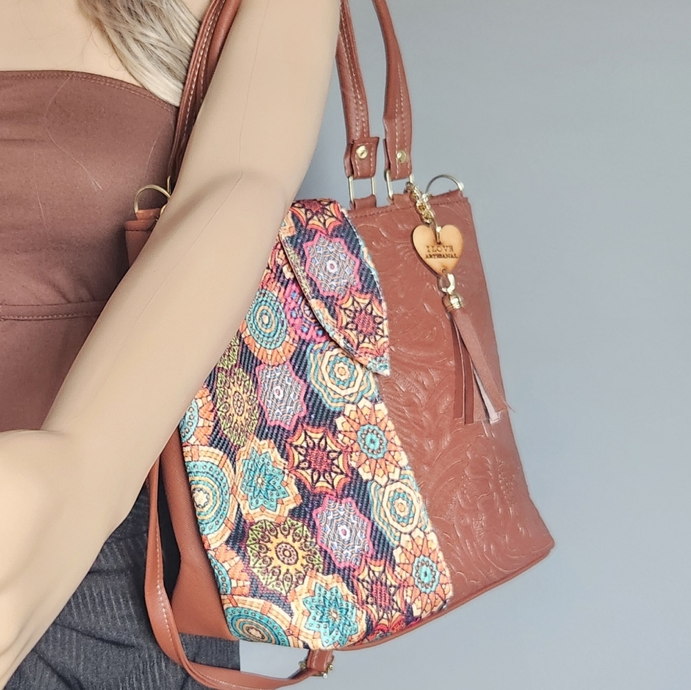 Purse - Picture 3 of 3